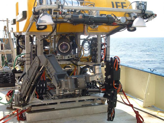 IFE "Hercules" Undersea Vehicle on Coffee Break